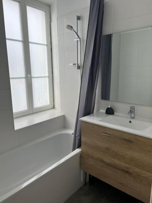 Belle Demeure Medocaine Charme Et Convivialite Daire Saint-Julien-Beychevelle Dış mekan fotoğraf